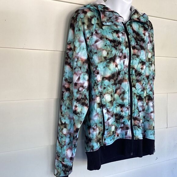 Under Armour medium hoodie cold gear infrared.  0361 - Picture 3 of 11